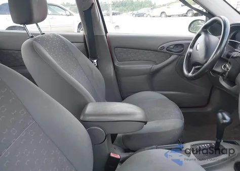 2003 Ford Focus Zx5 из США, поврежденный, VIN 3FAFP37Z03R176259